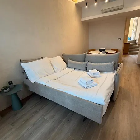 Venetian Harbour Apartment